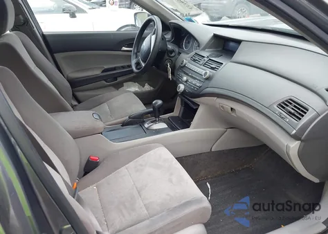 2010 Honda Accord 2.4 Lx z USA, uszkodzony, nr VIN 1HGCP2F36AA018702